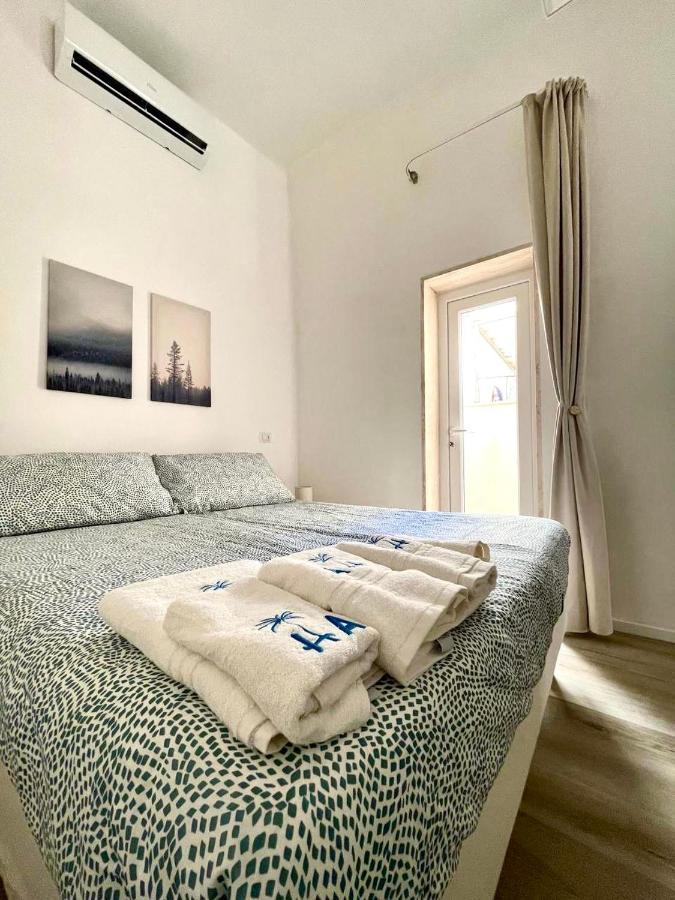 Apulia Holidays Appartement Mola di Bari Buitenkant foto